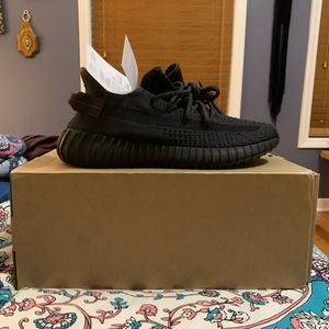 Yeezy 350 V2 black non-reflective